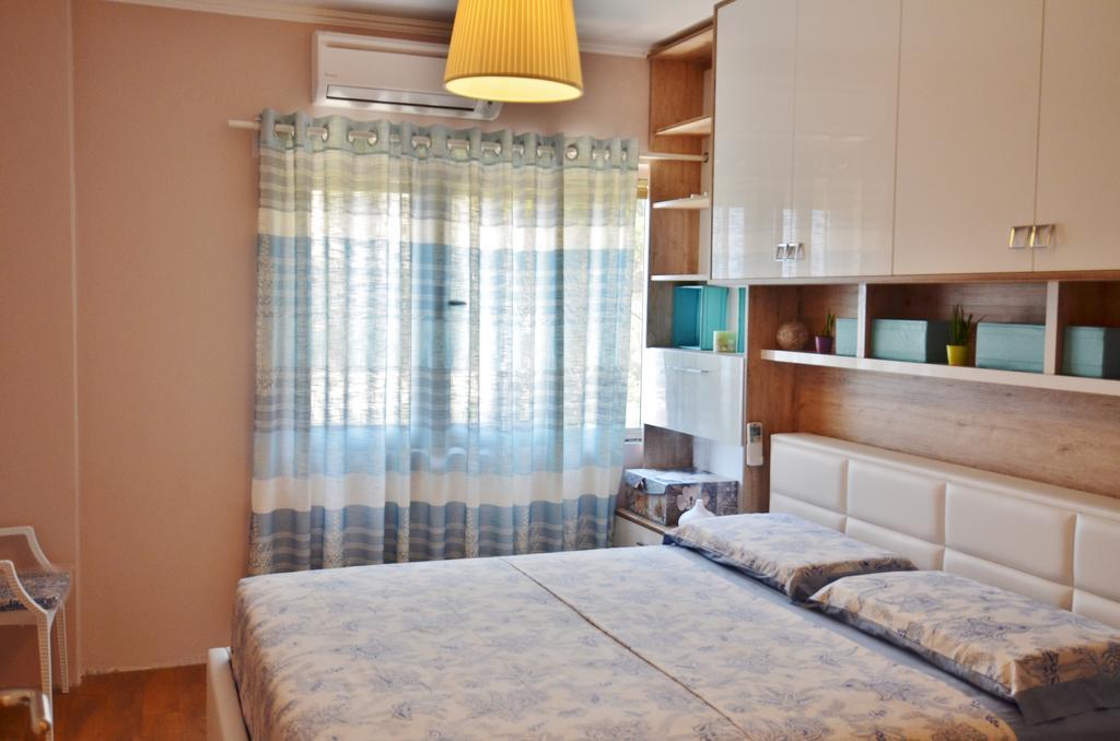 West Beach Apartment Durrës Exteriör bild