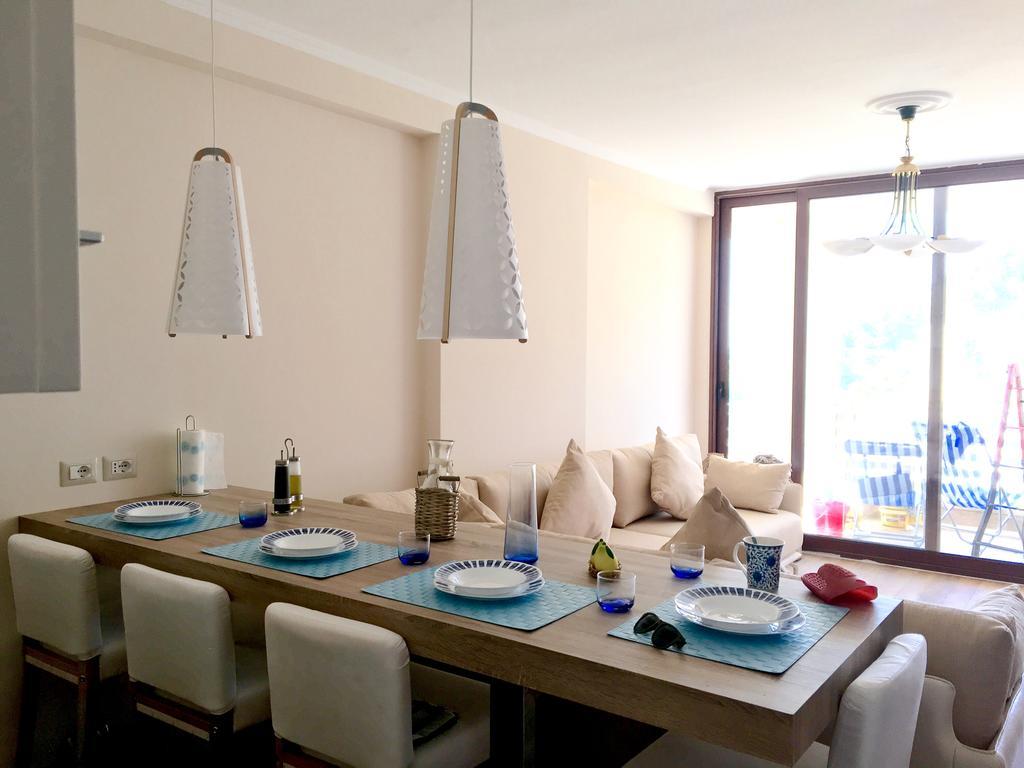 West Beach Apartment Durrës Exteriör bild